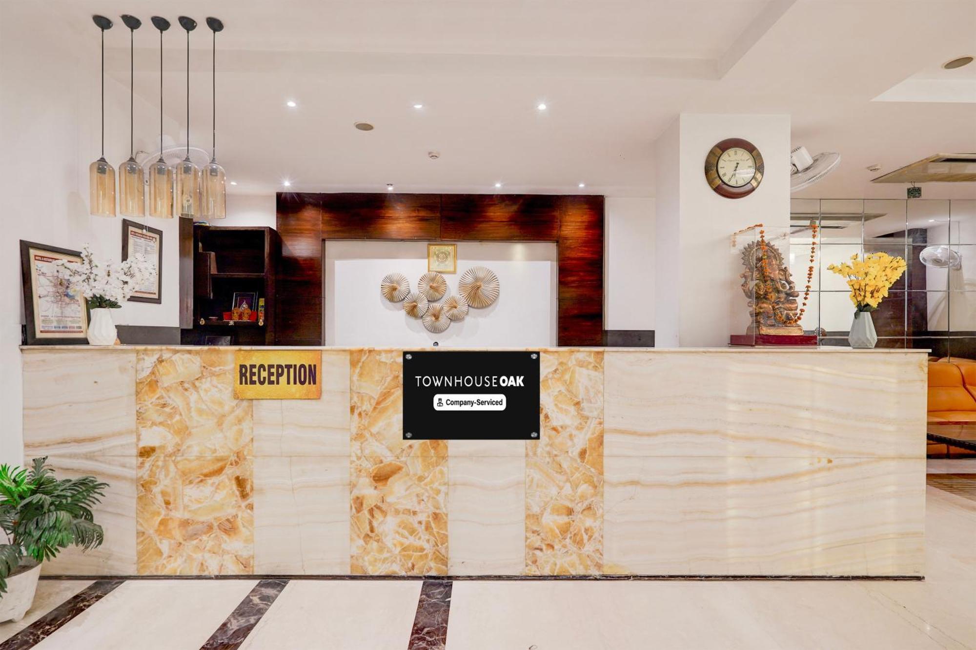 Townhouse Oak Agra Near Sultanganj Puliya Formerly Bb Grand المظهر الخارجي الصورة