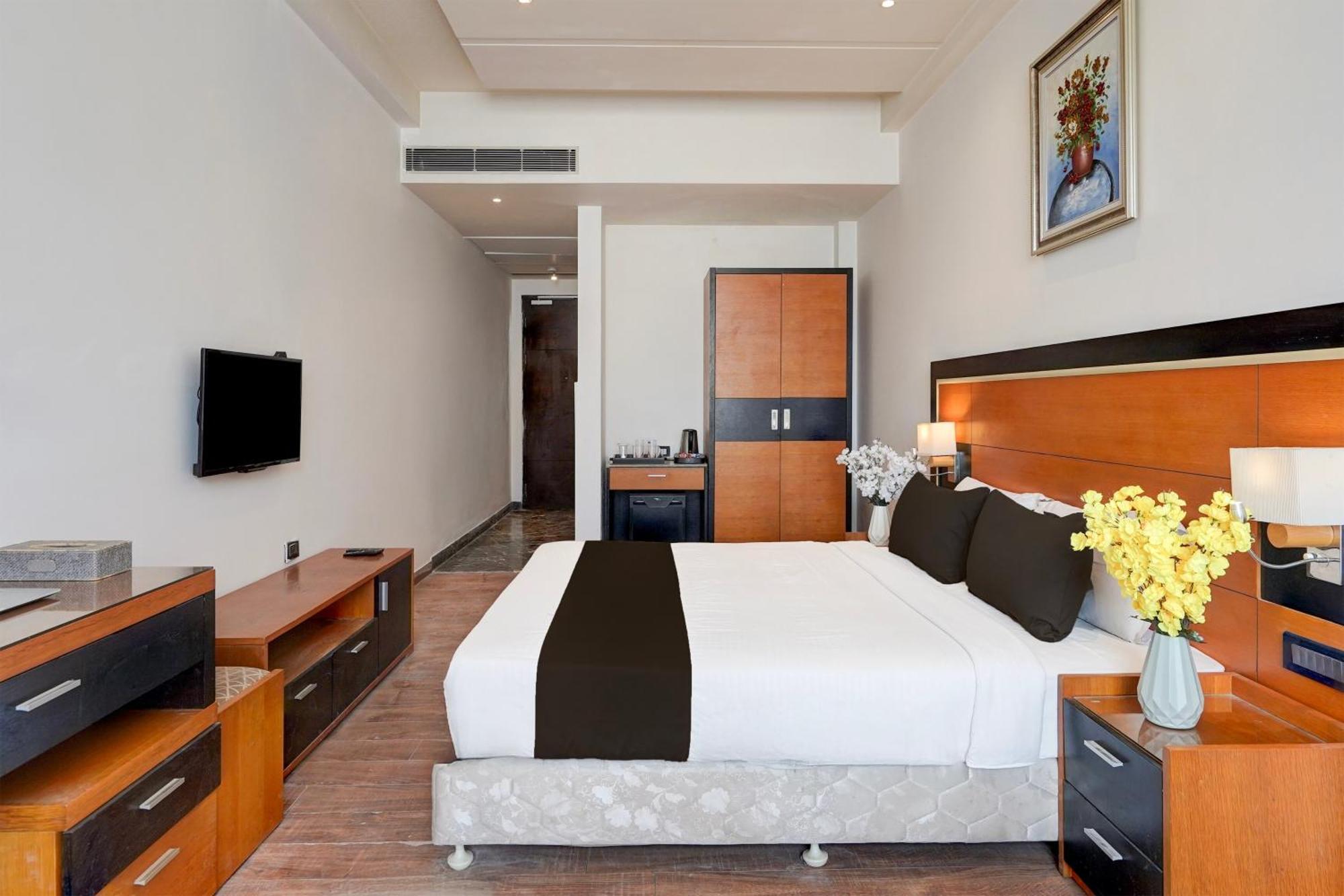 Townhouse Oak Agra Near Sultanganj Puliya Formerly Bb Grand المظهر الخارجي الصورة